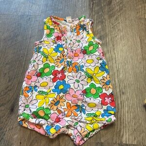 Old Navy Baby Romper – Size 12–18M – Floral Bug Print